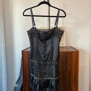 BETSEY JOHNSON | Rare Vintage 90’s Black Label Tiered Mini Dress